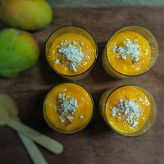 A picture of Aamras kheer (with cane sugar and brown rice).