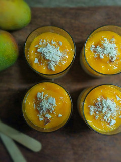 A picture of Aamras kheer (with cane sugar and brown rice).