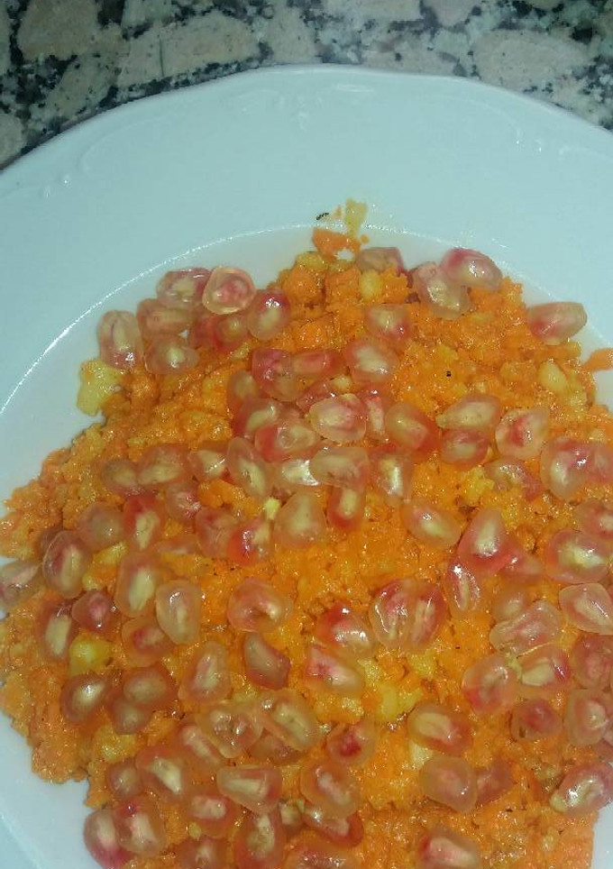 Una foto de Ensalada de frutas y verduras variadas