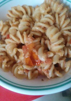 Una foto de Fusilli con atún