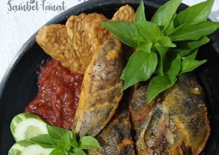 Cara Gampang Menyiapkan Mujair Goreng sambel tomat Lezat