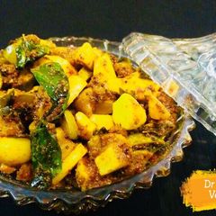 A picture of Kerala style mango pickle.