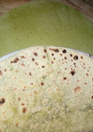 A picture of Palak wali Roti.