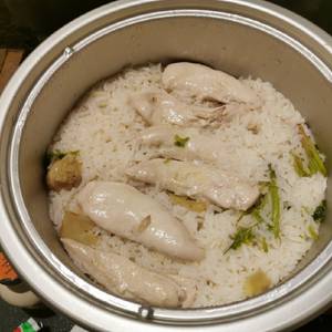 ข้าวมันไก่ หม้อหุงข้าว