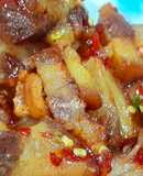 Tóp mỡ chiên giòn sốt mắm tỏi