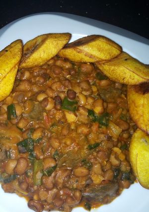 A picture of Beans porridge with dodo.