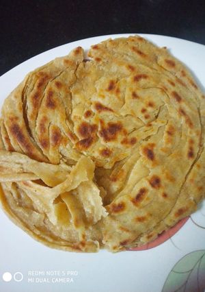 A picture of Lachha paratha.