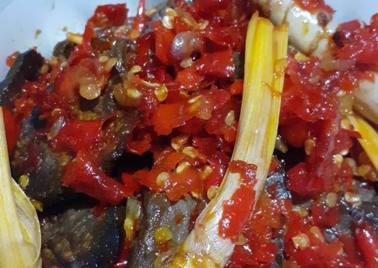 Langkah Mudah untuk Menyiapkan Balado Paru, Menggugah Selera