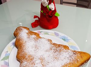 Foto di Torta al latte caldo con mandorle e aroma di limone