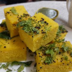A picture of Moong dal dhokla.