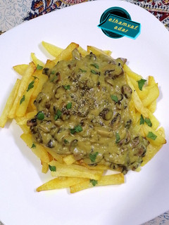 عکسی از دستور سیب زمینی و سس قارچ