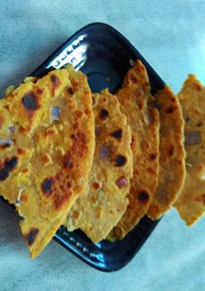 दाल पराठा (Dal paratha recipe in hindi) रेसिपी मुख्य फोटो