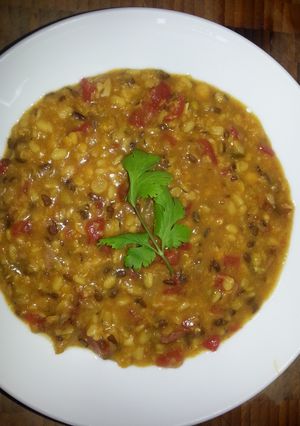 A picture of Three Lentils.