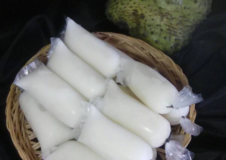Resep: Es loli sirsak susu yang Enak