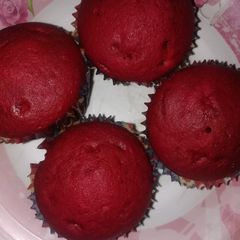A picture of Red velvet cupcakes#theme challenge.