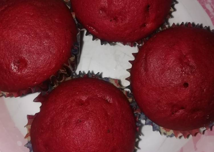 Recipe of Award-winning Red velvet cupcakes#theme challenge