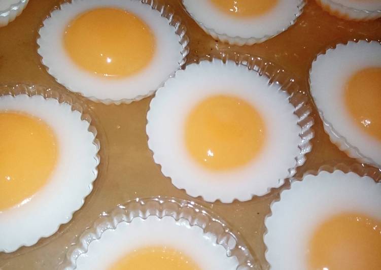 Puding telur mata sapi