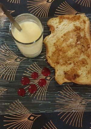Une photo de Brioche perdue et sa crème anglaise !
