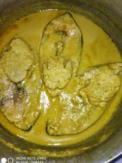 ইলিশ ভাপা (Ilish bhapa recipe in Bengali) রেসিপির প্রধান ছবি