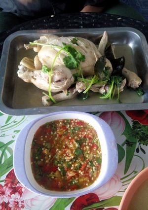 รูปของ ไก้ต้มน้ำปลาจิ้มแจ่ว