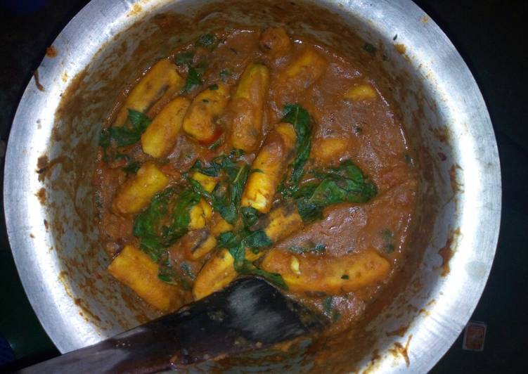 Step-by-Step Guide to Make Speedy Matoke tumbukiza with crushed groundnuts