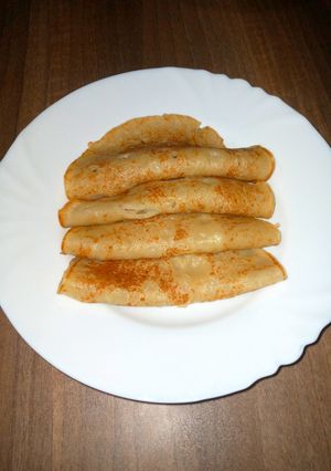 A picture of Banana crepes.
