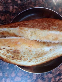A picture of Bread toast.