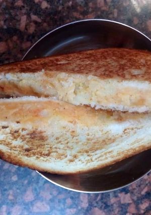 A picture of Bread toast.