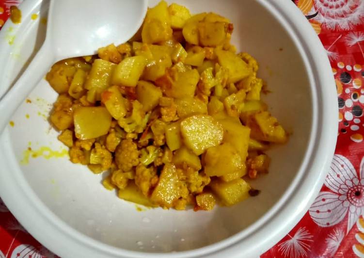 Recipe of Perfect Potatoes and cauliflower veg