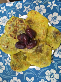 பேரிச்சம்பழ போளி (Peritchampazha poli recipe in tamil) செய்முறை முக்கிய புகைப்படம்
