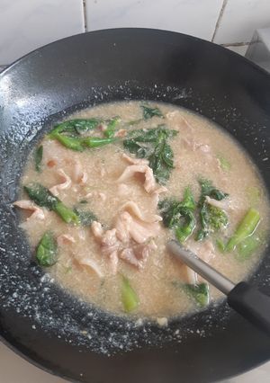 รูปของ ราดหน้าหมูหมักนุ่ม