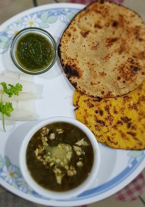 A picture of Palak sa saag.
