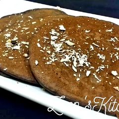 A picture of Chocolate and Dry Fruit Pancakes.