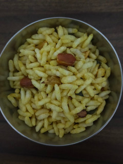மசாலா பூண்டு பொறி(masala pori recipe in tamil) செய்முறை முக்கிய புகைப்படம்