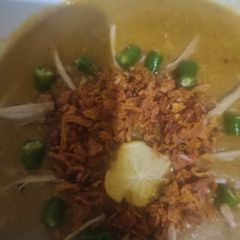 A picture of Haleem.