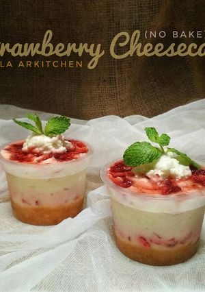 Foto resep 62. Strawberry Cheesecake (no bake) ala ArKitchen