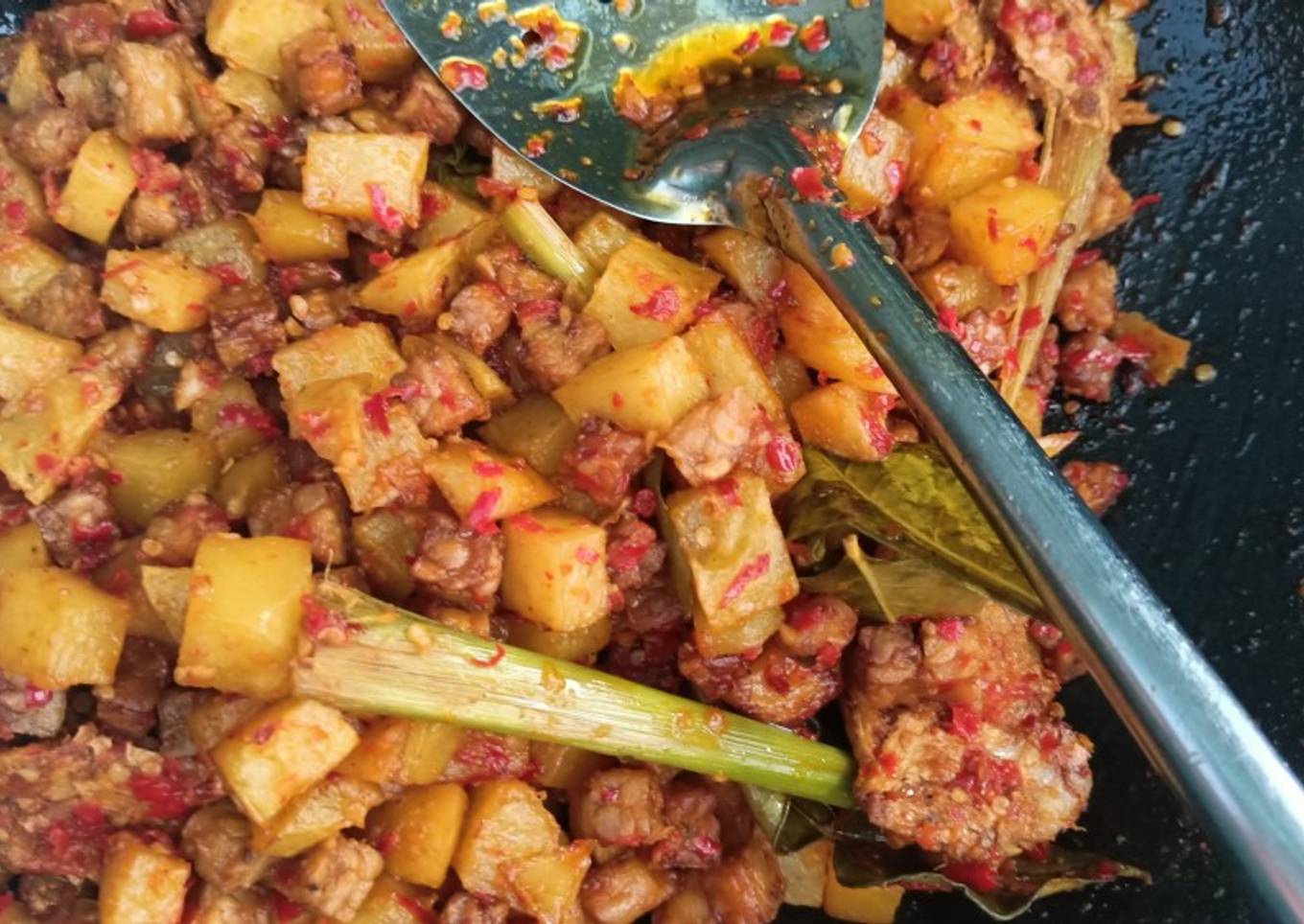 Tempe kentang balado