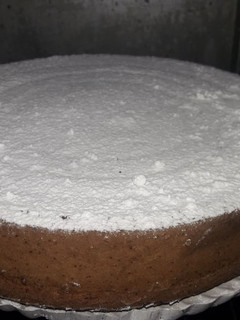 Una foto de Bizcochuelo tipo exquisita, súper fácil y rica!