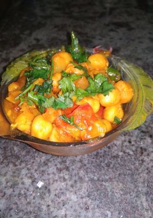 A picture of Chickpea curry (chola).