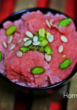 A picture of Rose Halwa.