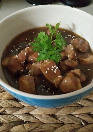 Una foto de Bondiola de cerdo con salsa teriyaki