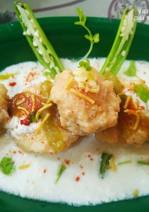 दही भल्ले (Dahi Bhalle recipe in Hindi) रेसिपी मुख्य फोटो