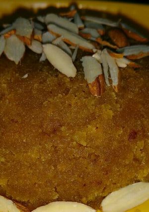 A picture of Chana dal halwa.