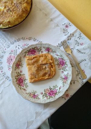 Una foto de Empanada de tres carnes picadas