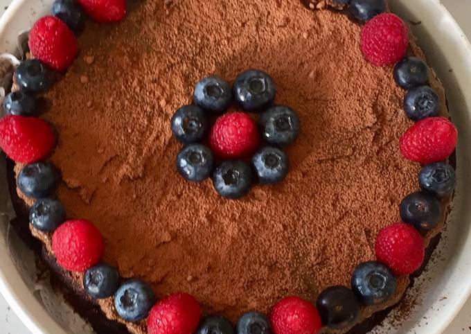 Flourless Chocolate Cake vegan, GF, NF, no added sugar & still delicious!
