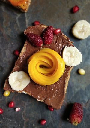 A picture of Nutella toast.