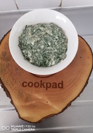 A picture of Creamy Spinach.