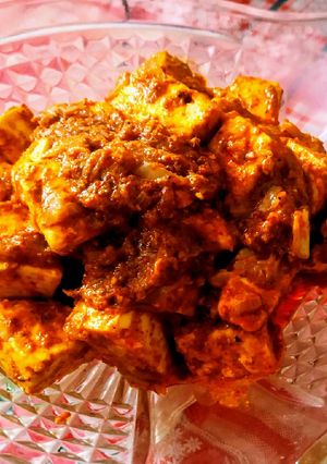 A picture of Ghee roasted cabbage paneer.