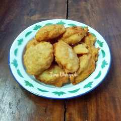 A picture of Kue Bandos.