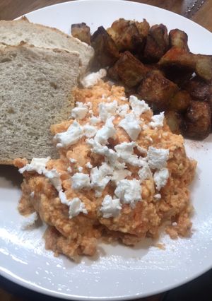 A picture of Greek Strapatsada Eggs.